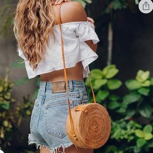 Hand women circle bag